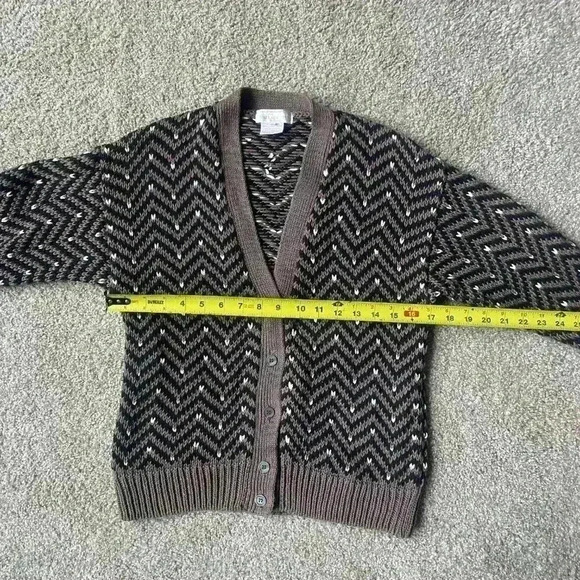 Beige Chevron Button Down Ramie & Cotton Cardigan - Picture 9 of 10